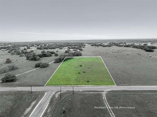 5 Acres of Residential Land for Sale in Oglesby, Texas