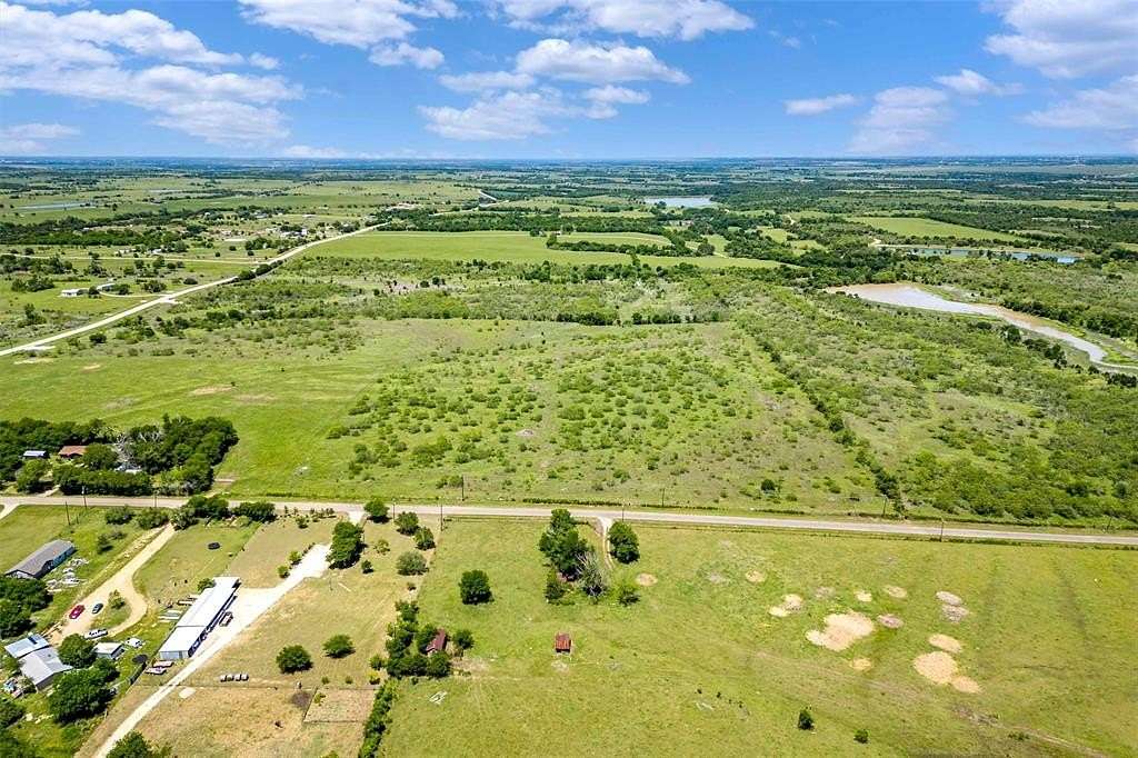 11.1 Acres of Land for Sale in Moody, Texas