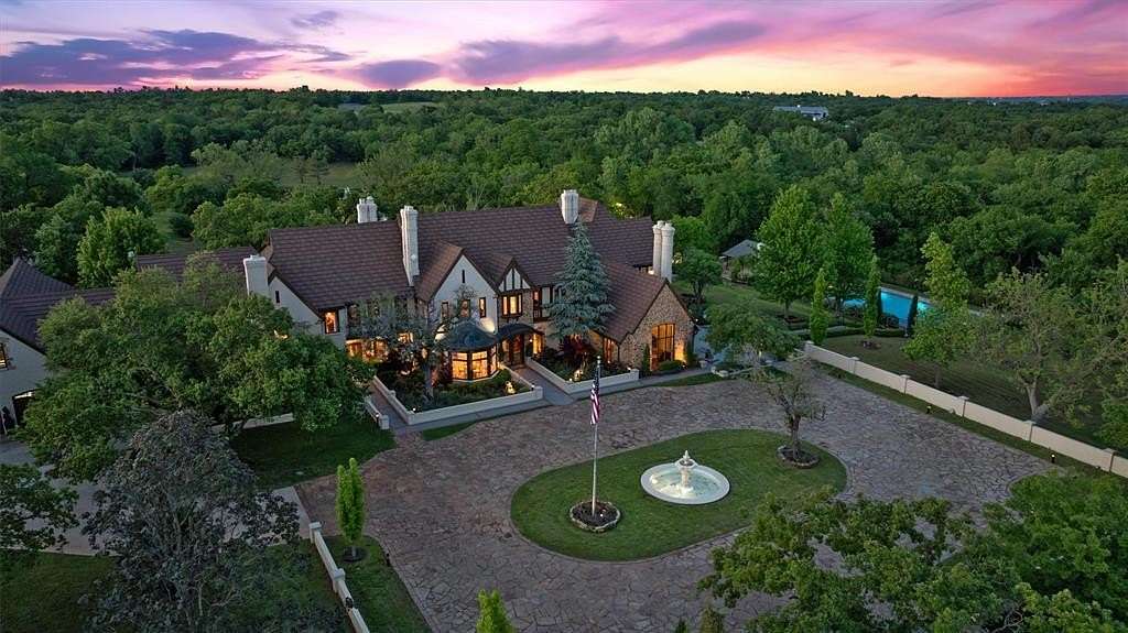 12.1 Acres of Land with Home for Sale in Oklahoma City, Oklahoma