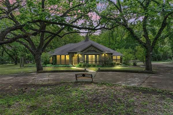 10 Acres of Land with Home for Sale in Midlothian, Texas