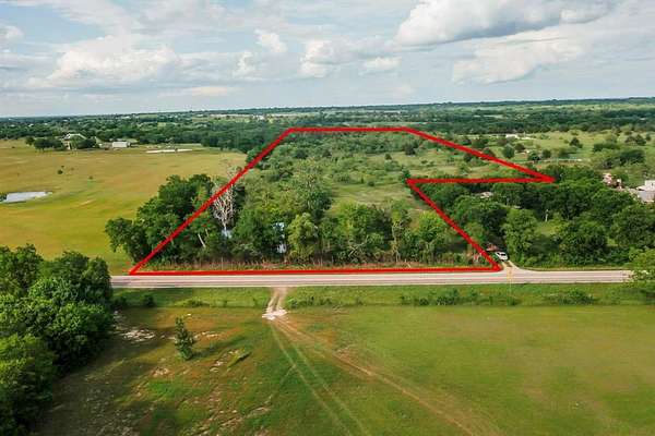 17.5 Acres of Agricultural Land for Sale in Ennis, Texas