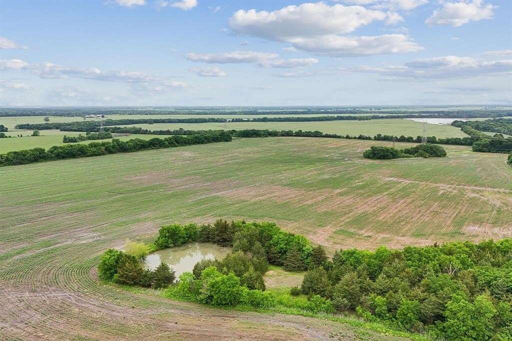 286 Acres of Land for Sale in Honey Grove, Texas