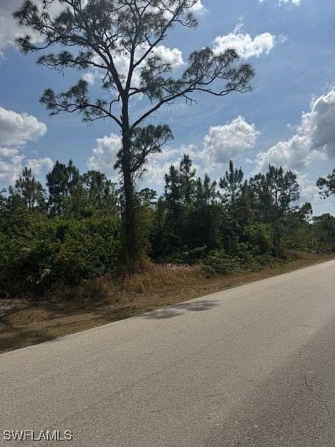 0.25 Acres of Land for Sale in Lehigh Acres, Florida