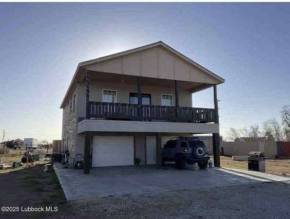 2.1 Acres of Residential Land with Home for Sale in Lubbock, Texas