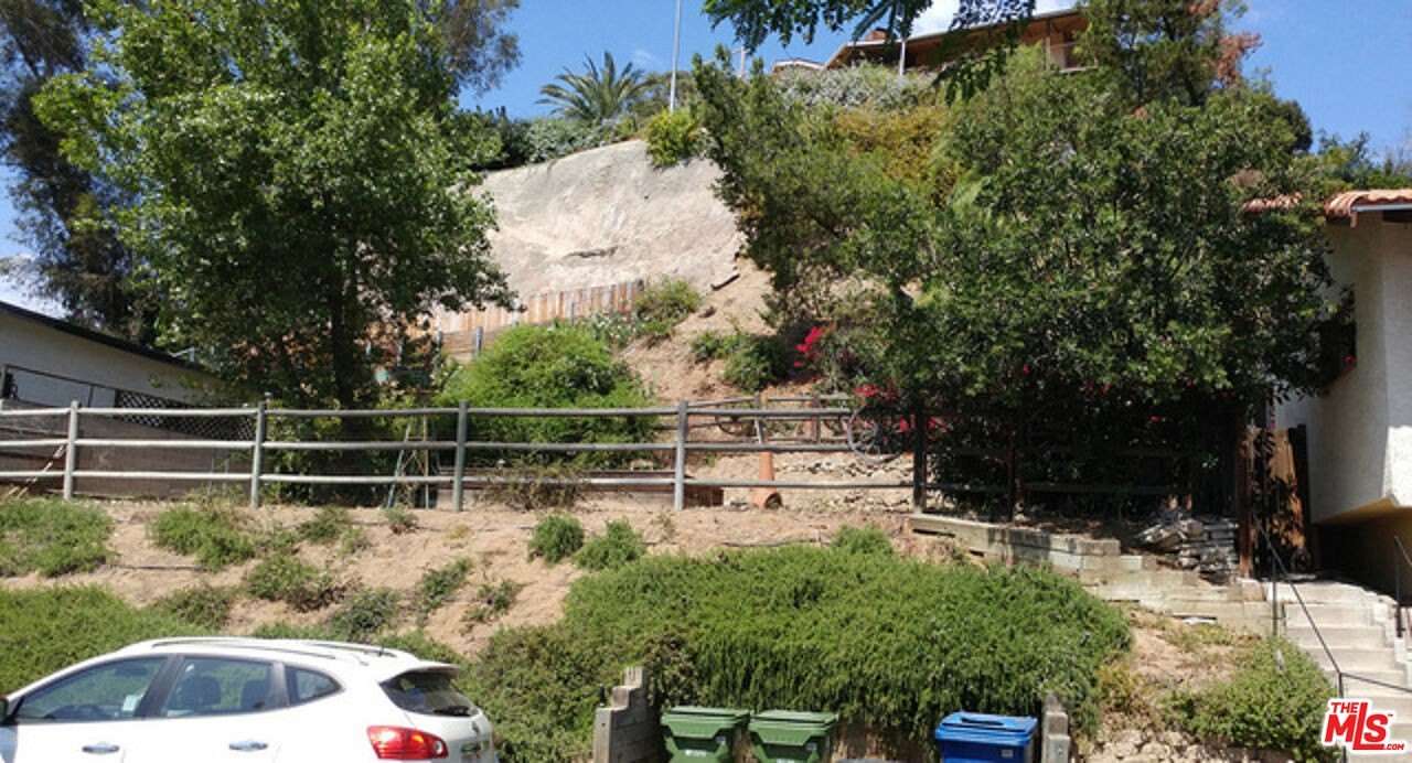 0.12 Acres of Land for Sale in Los Angeles, California