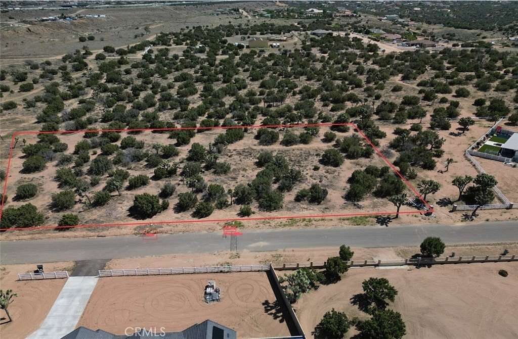 2.5 Acres of Residential Land for Sale in Oak Hills, California