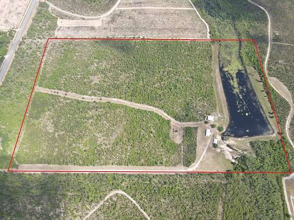 60 Acres of Recreational Land with Home for Sale in Clarksville, Florida