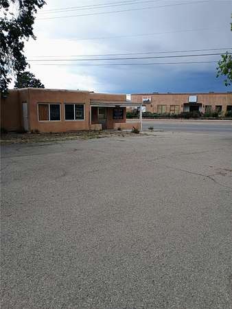 0.41 Acres of Improved Mixed-Use Land for Sale in Santa Fe, New Mexico