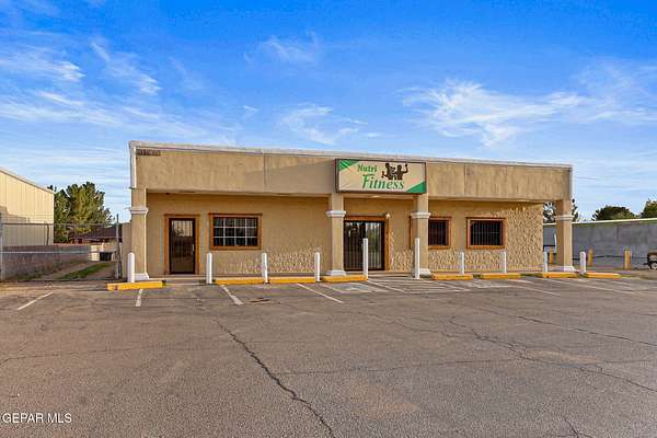 0.46 Acres of Mixed-Use Land for Sale in Socorro, Texas