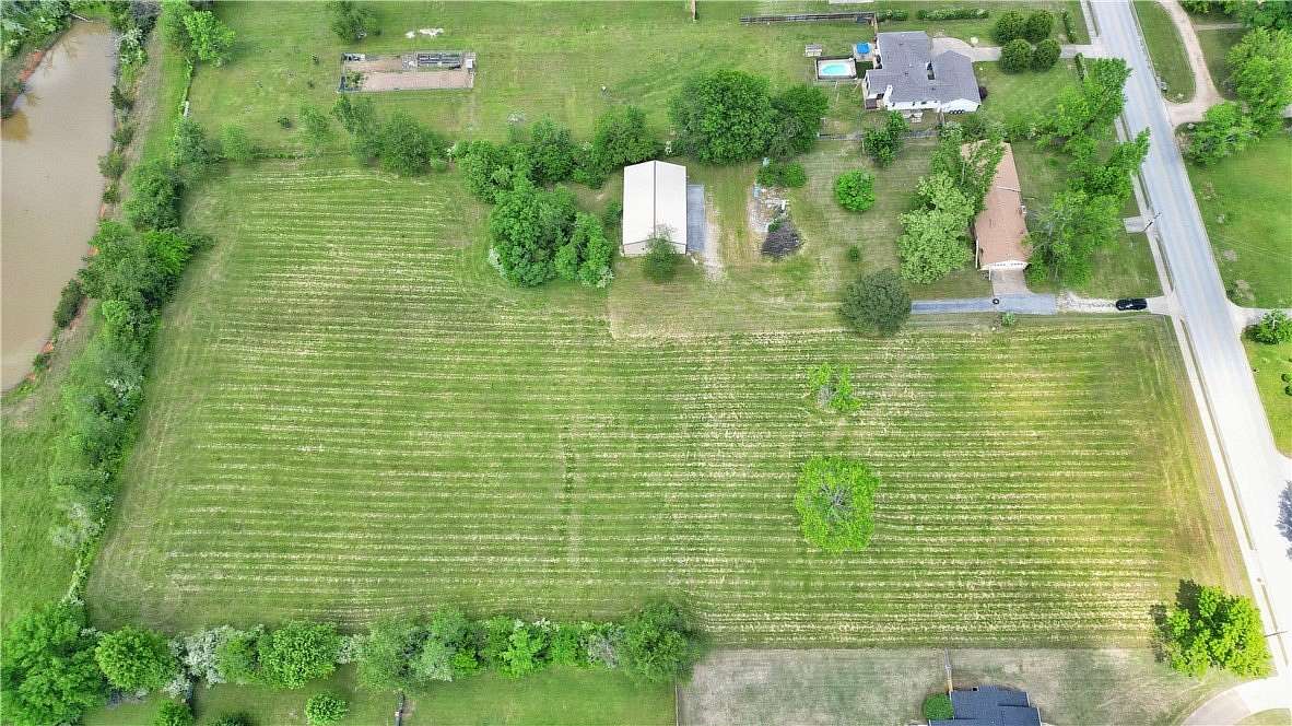 5 Acres of Residential Land for Sale in Rogers, Arkansas