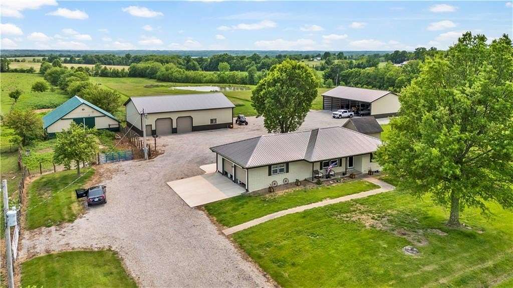 15.9 Acres of Recreational Land with Home for Sale in Pattonsburg, Missouri