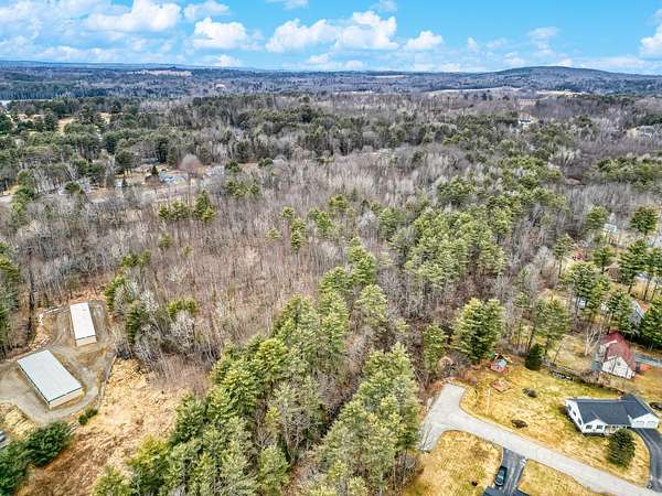 9.75 Acres of Residential Land for Sale in Manchester, Maine