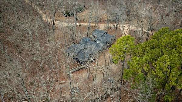 13.9 Acres of Improved Land for Sale in Eureka Springs, Arkansas