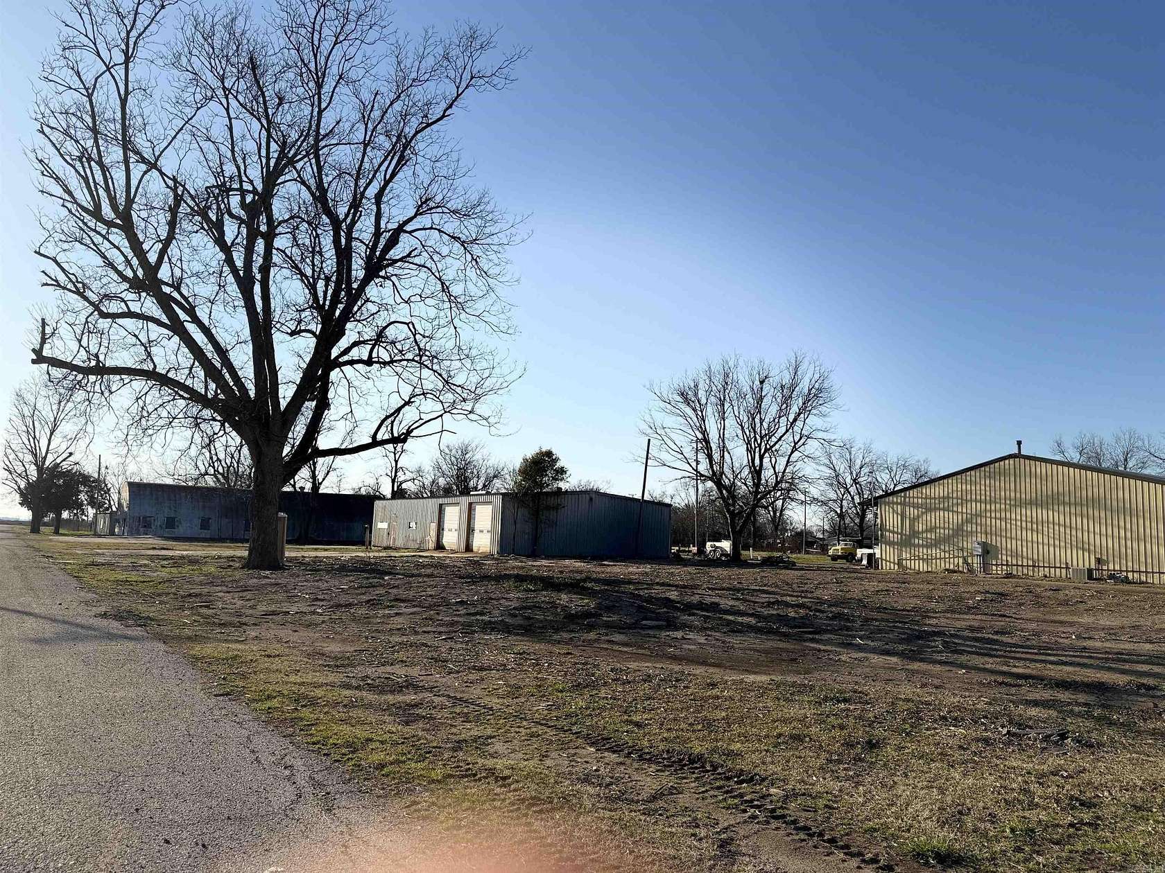 9.65 Acres of Improved Commercial Land for Sale in Elaine, Arkansas