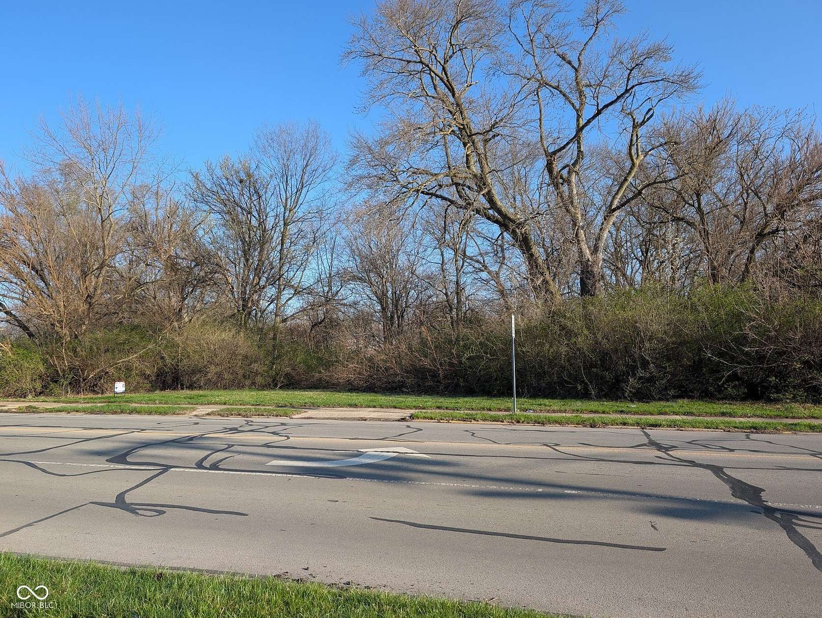 0.45 Acres of Commercial Land for Sale in Anderson, Indiana