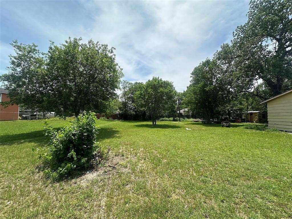 0.17 Acres of Residential Land for Sale in Waco, Texas