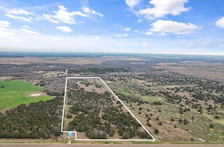 20.7 Acres of Recreational Land for Sale in Barry, Texas