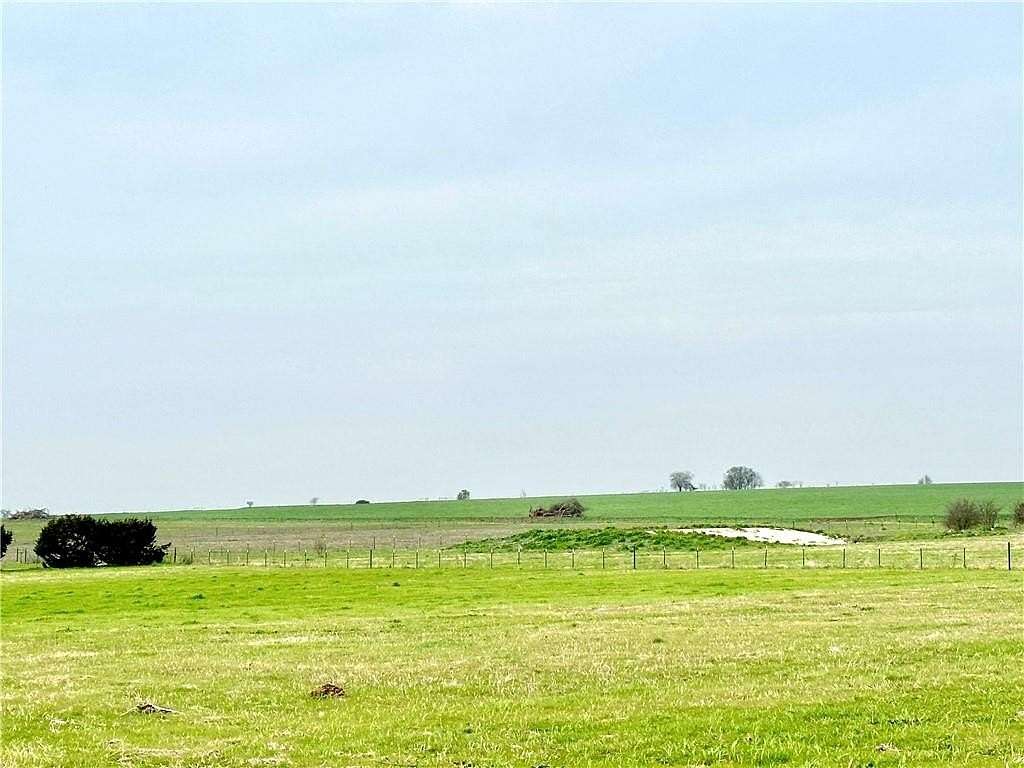 9 Acres of Residential Land for Sale in Gatesville, Texas