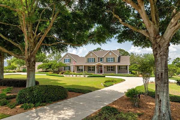 2.57 Acres of Residential Land with Home for Sale in Montverde, Florida