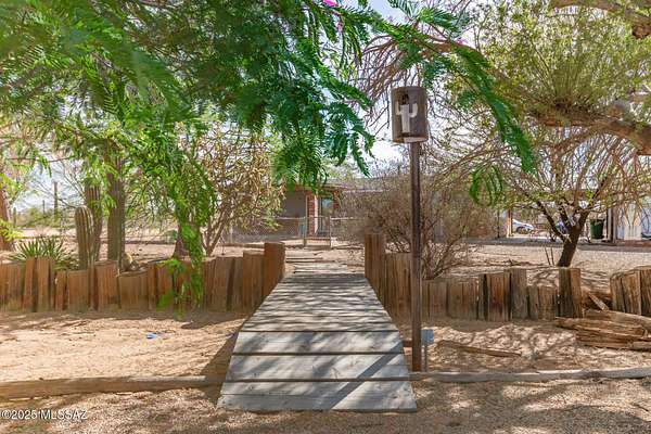 2.5 Acres of Residential Land with Home for Sale in Tucson, Arizona