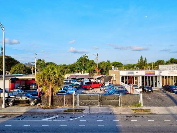 0.12 Acres of Commercial Land for Sale in Miami, Florida