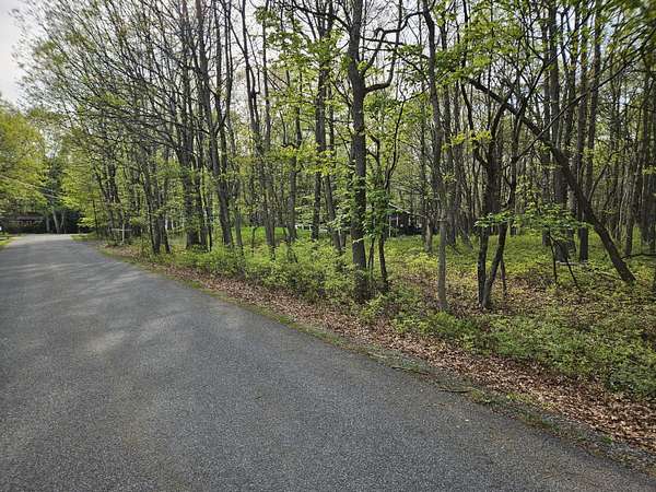 1.1 Acres of Residential Land for Sale in Jim Thorpe, Pennsylvania