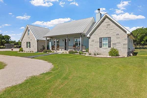 5.67 Acres of Residential Land with Home for Sale in Fredericksburg, Texas