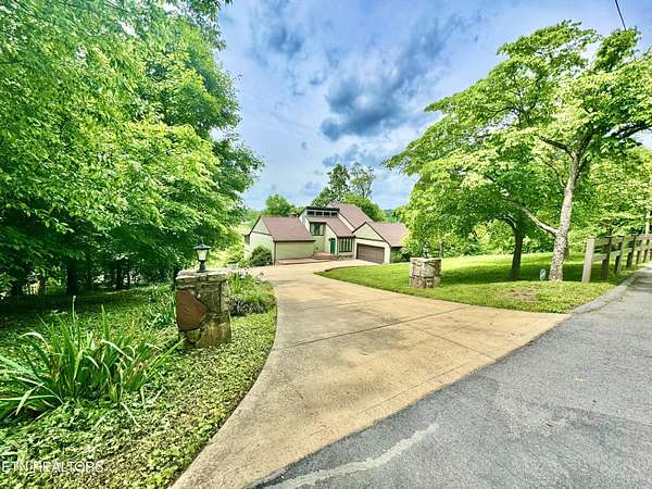 2.4 Acres of Residential Land with Home for Sale in Tazewell, Tennessee