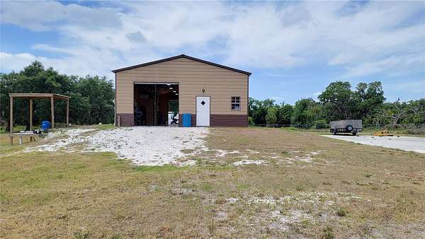 2.47 Acres of Improved Mixed-Use Land for Sale in Arcadia, Florida