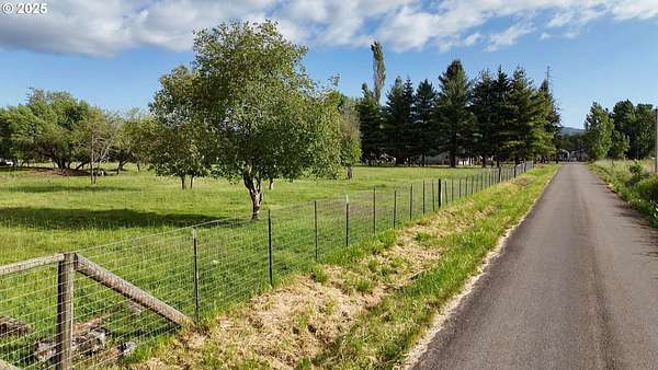 10 Acres of Residential Land for Sale in Hillsboro, Oregon