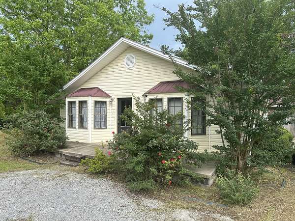 14 Acres of Recreational Land with Home for Sale in Arley, Alabama