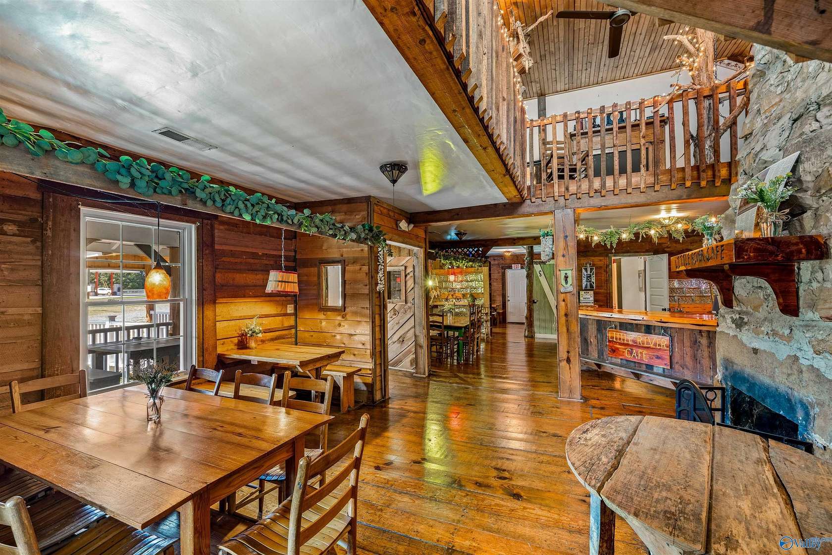 1.5 Acres of Improved Commercial Land for Sale in Fort Payne, Alabama