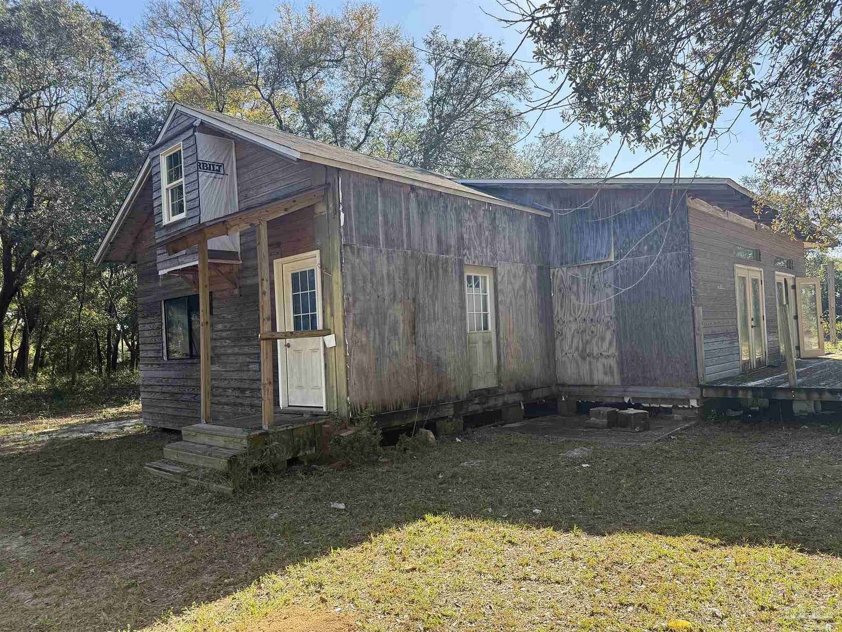 1.55 Acres of Land with Home for Sale in Pensacola, Florida