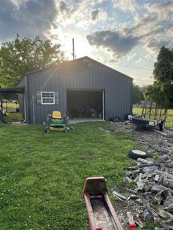 2.15 Acres of Residential Land with Home for Sale in Scottsville, Kentucky