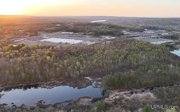 76 Acres of Recreational & Residential Land for Sale in Houghton, Michigan