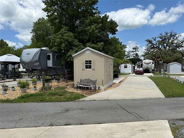 0.05 Acres of Land for Sale in Silver Springs, Florida