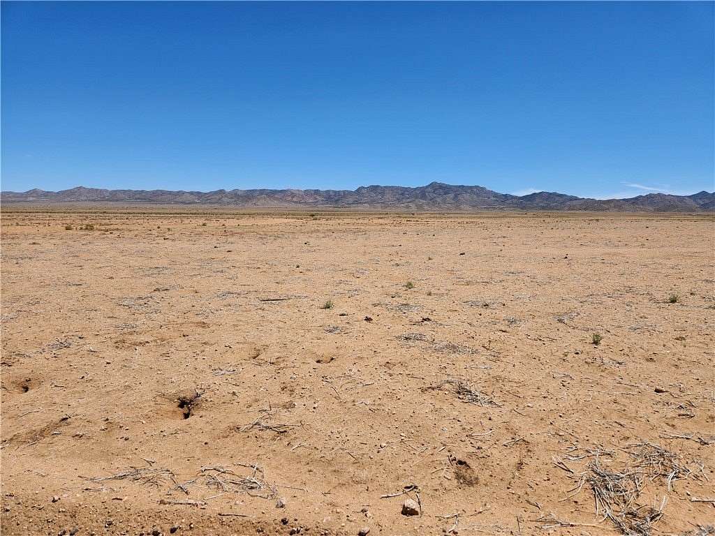 1.15 Acres of Land for Sale in Kingman, Arizona