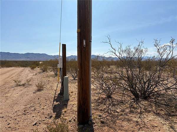 2.2 Acres of Land for Sale in Golden Valley, Arizona