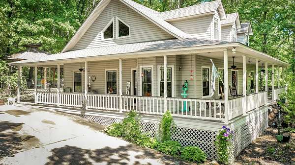 5 Acres of Residential Land with Home for Sale in Clinton, Arkansas