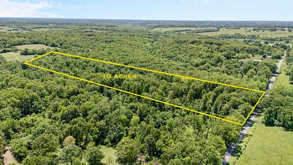 10 Acres of Residential Land for Sale in Marionville, Missouri