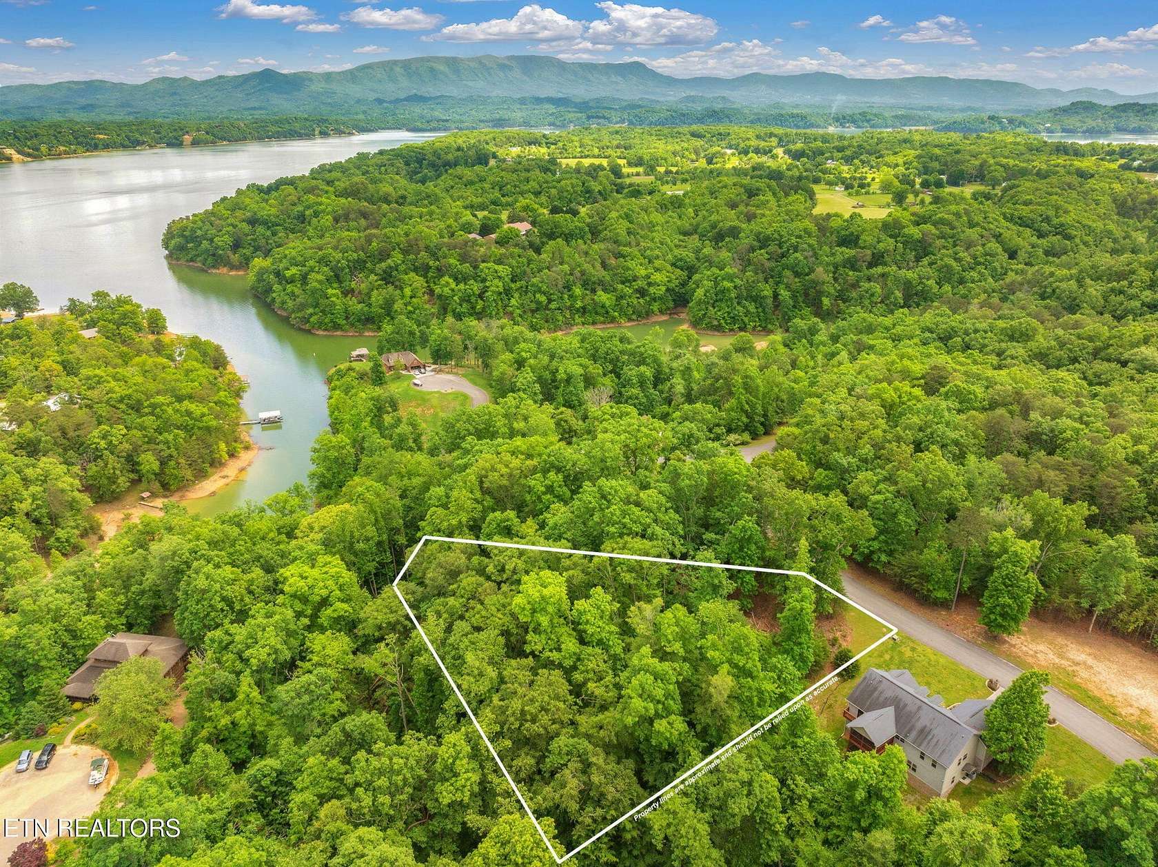 1.3 Acres of Residential Land for Sale in Dandridge, Tennessee