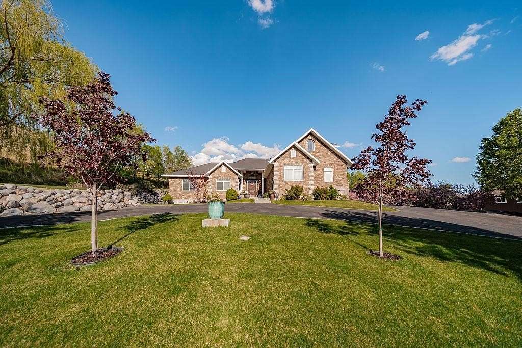 4.69 Acres of Residential Land with Home for Sale in Pocatello, Idaho