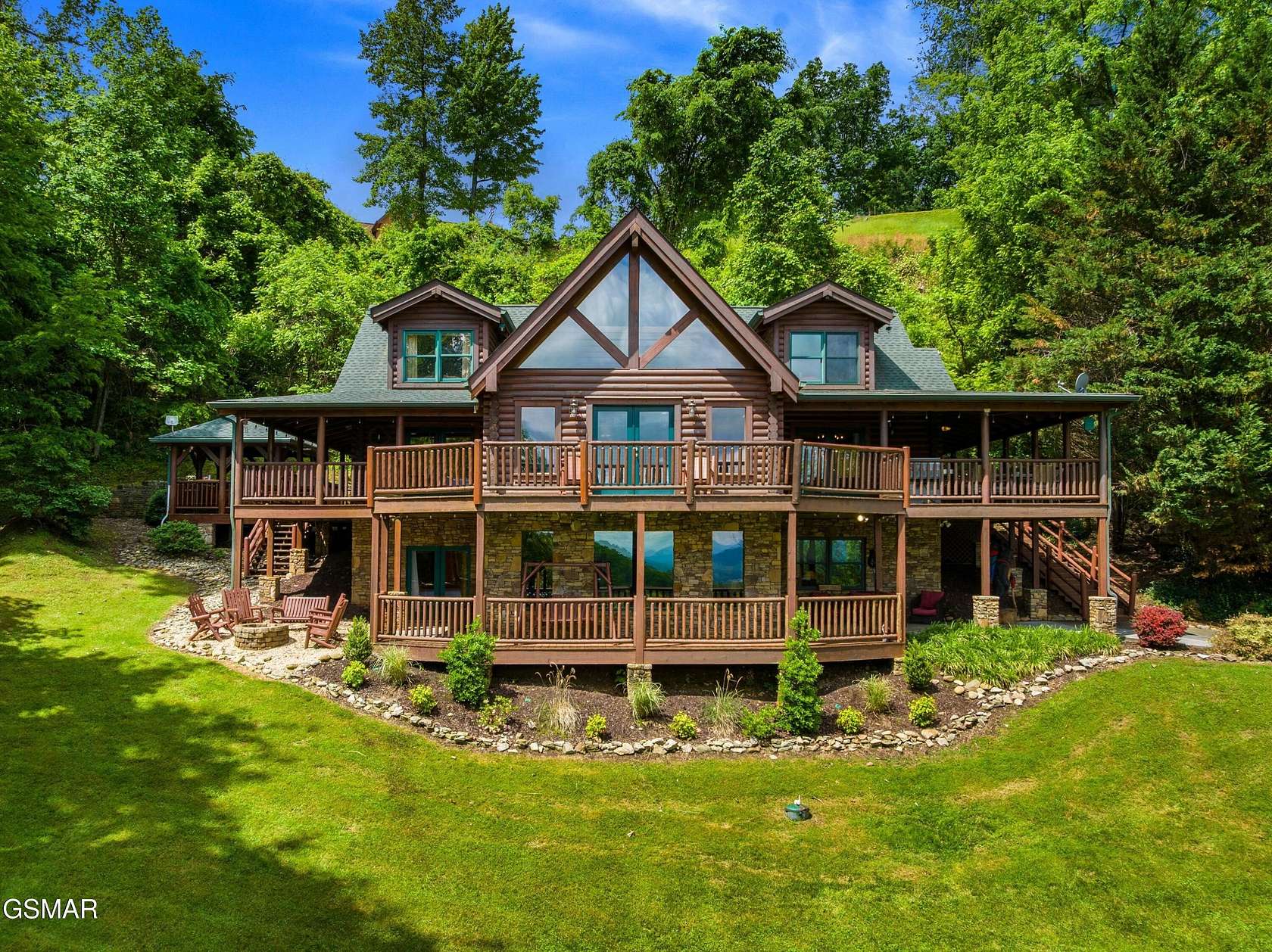 1.62 Acres of Residential Land with Home for Sale in Sevierville, Tennessee