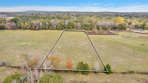 2 Acres of Residential Land for Sale in Gilmer, Texas