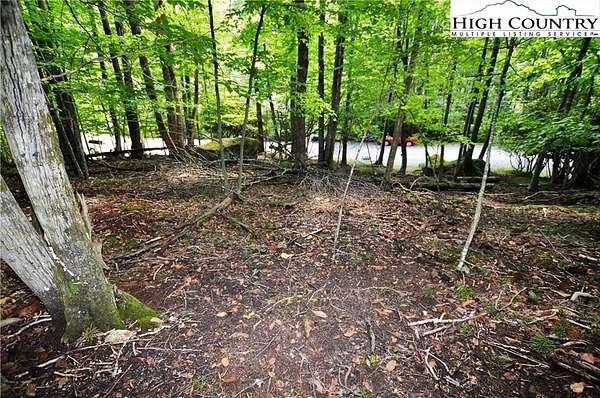 0.75 Acres of Residential Land for Sale in Beech Mountain, North Carolina