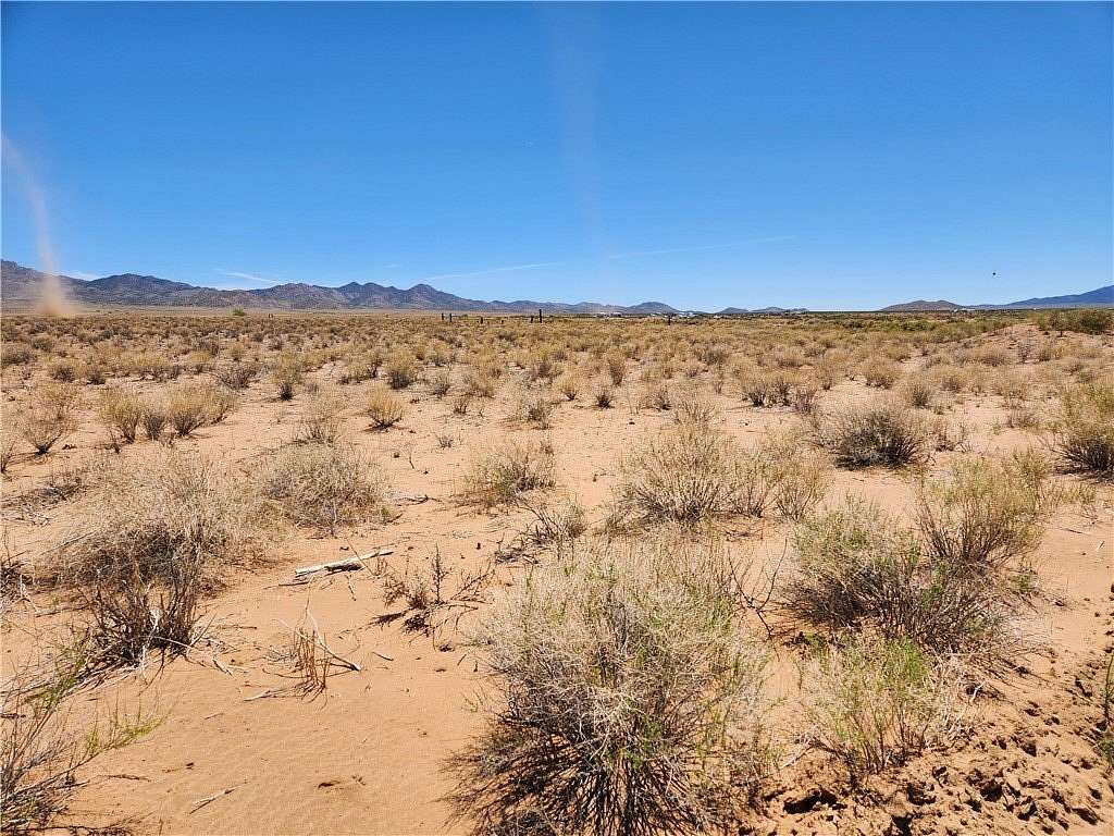 1.15 Acres of Land for Sale in Kingman, Arizona