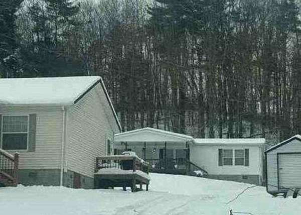 2.79 Acres of Land with Home for Auction in Beaver, West Virginia