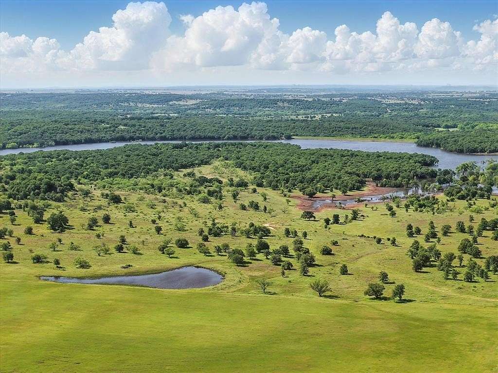 295 Acres of Land for Sale in Bowie, Texas