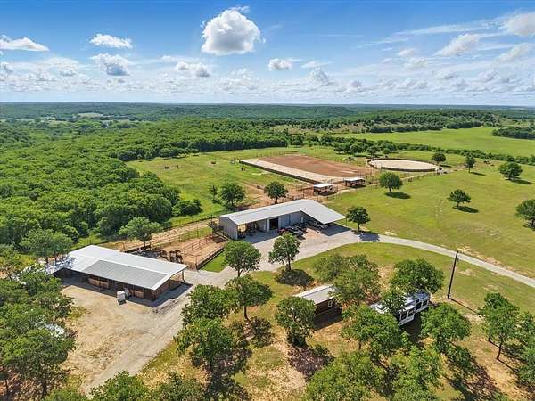 295 Acres of Land for Sale in Bowie, Texas