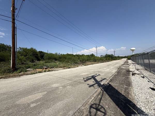 0.6 Acres of Commercial Land for Sale in San Antonio, Texas